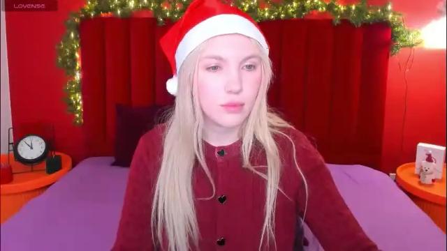 Image 2 of fluffy_monica Stream on Chaturbate on 1 month ago