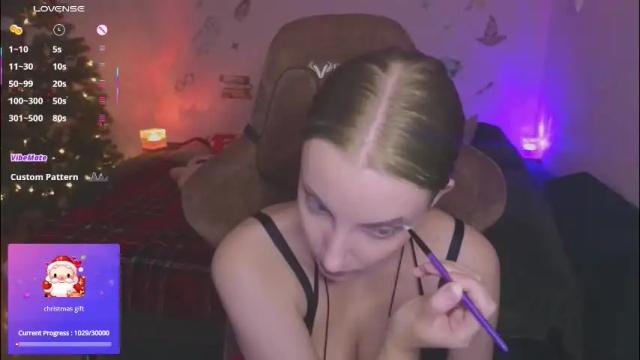 Image 3 of fluffy_muffin3 Stream on Chaturbate on 1 month ago