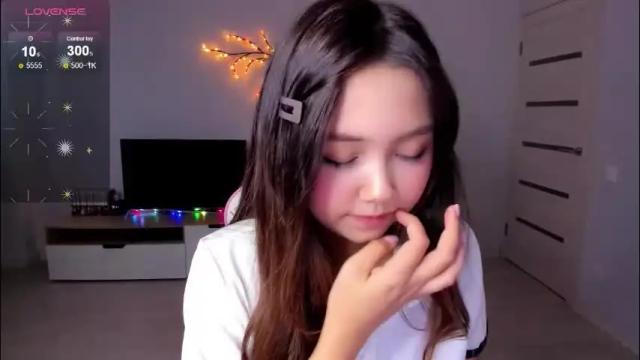 Image 10 of fluffy_rose Stream on Chaturbate on 3 months ago