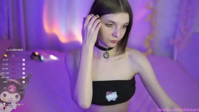 Image 6 of fluffyellie Stream on Chaturbate on 16 months ago