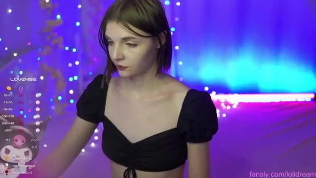 Image 11 of fluffyellie Stream on Chaturbate on 15 months ago