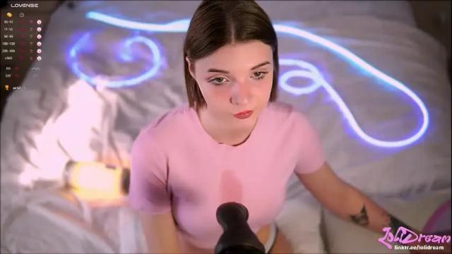 Image 12 of fluffyellie Stream on Chaturbate on 1 month ago
