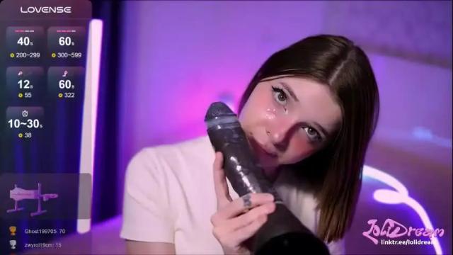 Image 6 of fluffyellie Stream on Chaturbate on 10 days ago