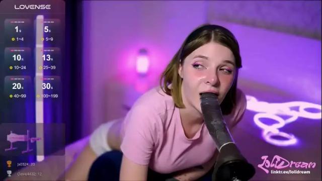 Image 2 of fluffyellie Stream on Chaturbate on 7 days ago