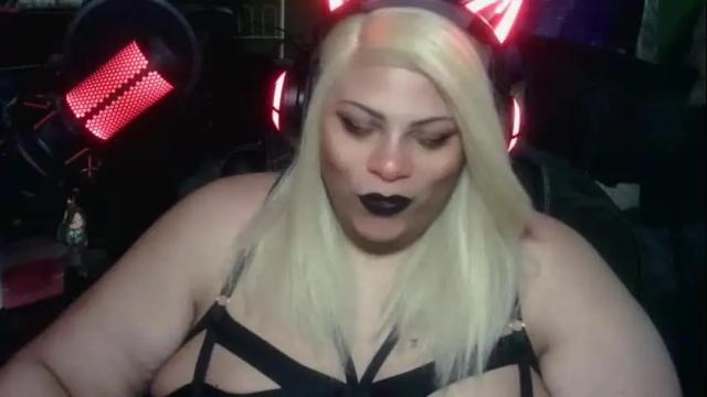 Thumbnail 2, fluffyheartstopper's Stream at Chaturbate, 1 month ago