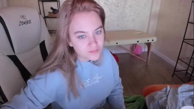 Thumbnail 3, fluffyyummybuns's Stream at Chaturbate, 3 months ago