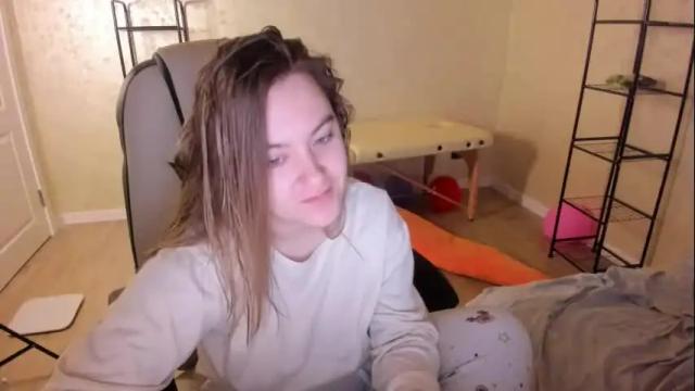 Image 10 of fluffyyummybuns Stream on Chaturbate on 3 months ago