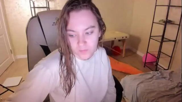 Image 2 of fluffyyummybuns Stream on Chaturbate on 3 months ago