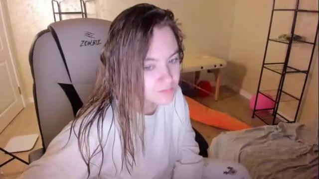 Image 3 of fluffyyummybuns Stream on Chaturbate on 3 months ago
