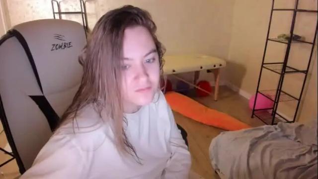 Image 7 of fluffyyummybuns Stream on Chaturbate on 3 months ago