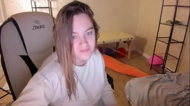 Image 8 of fluffyyummybuns Stream on Chaturbate on 3 months ago