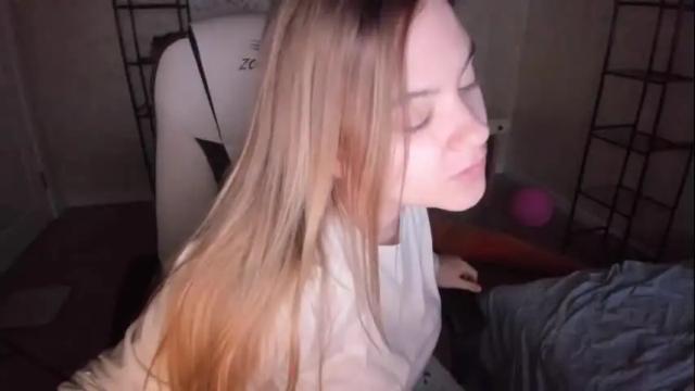 Thumbnail 1, fluffyyummybuns's Stream at Chaturbate, 3 months ago