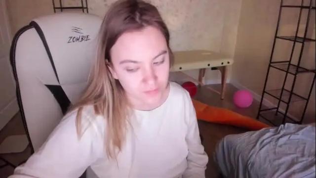 Thumbnail 3, fluffyyummybuns's Stream at Chaturbate, 3 months ago
