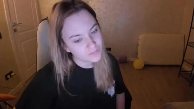 Image 11 of fluffyyummybuns Stream on Chaturbate on 2 months ago