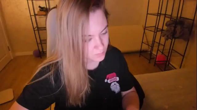 Image 11 of fluffyyummybuns Stream on Chaturbate on 2 months ago