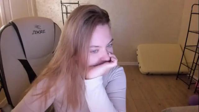 Image 4 of fluffyyummybuns Stream on Chaturbate on 2 months ago