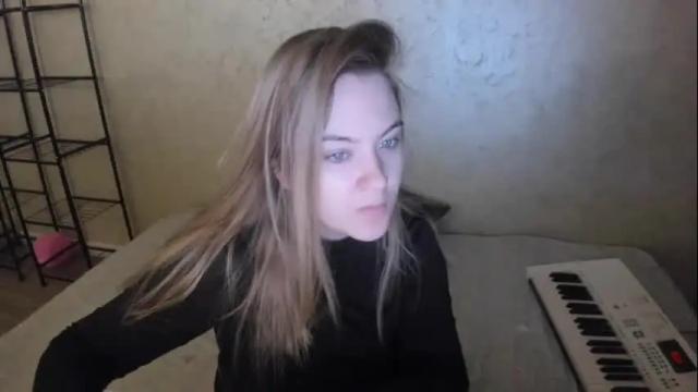 Thumbnail 2, fluffyyummybuns's Stream at Chaturbate, 2 months ago