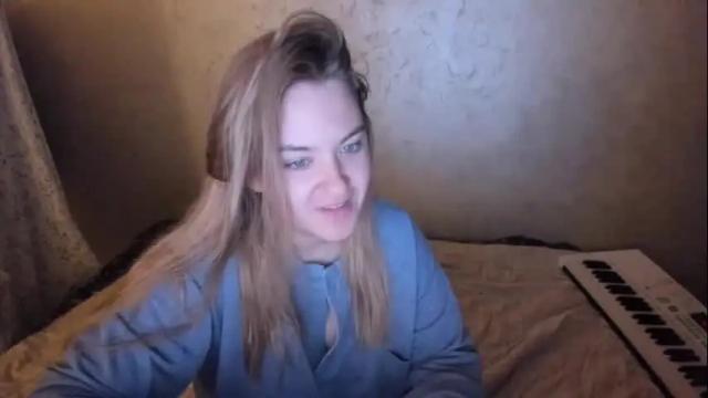 Image 10 of fluffyyummybuns Stream on Chaturbate on 2 months ago