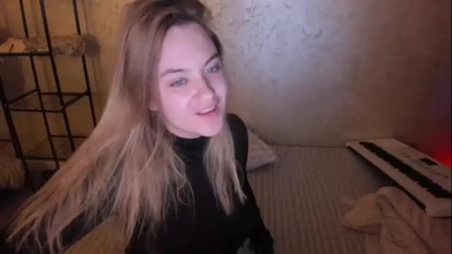 Image 10 of fluffyyummybuns Stream on Chaturbate on 1 month ago