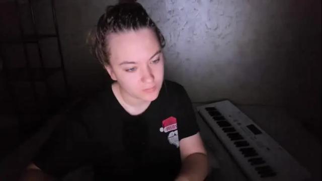 Image 2 of fluffyyummybuns Stream on Chaturbate on 1 month ago