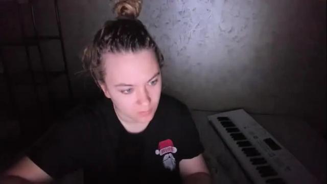 Image 7 of fluffyyummybuns Stream on Chaturbate on 1 month ago