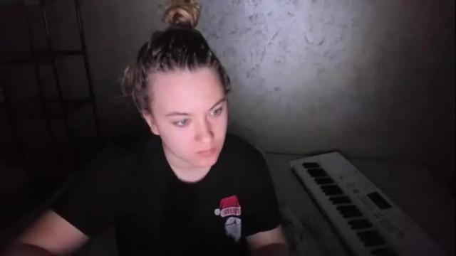 Thumbnail 3, fluffyyummybuns's Stream at Chaturbate, 1 month ago