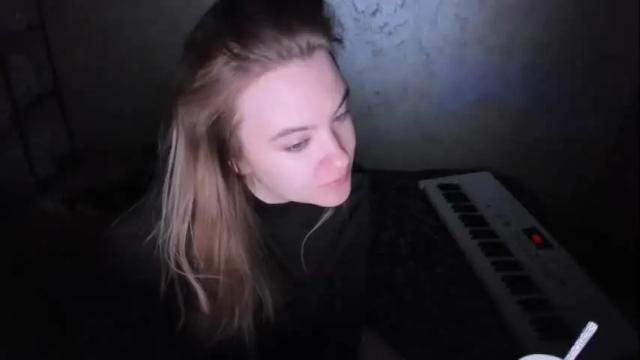 Image 4 of fluffyyummybuns Stream on Chaturbate on 1 month ago