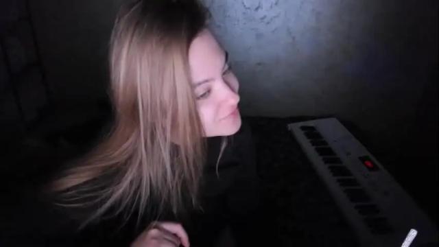 Thumbnail 2, fluffyyummybuns's Stream at Chaturbate, 1 month ago