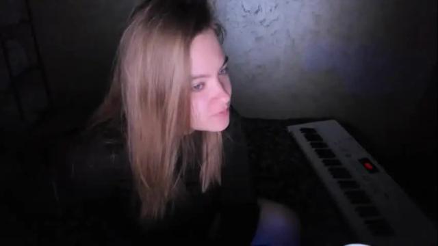 Image 8 of fluffyyummybuns Stream on Chaturbate on 1 month ago