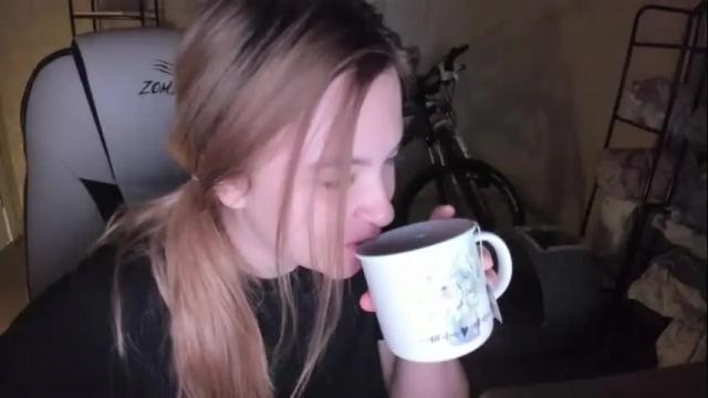 Image 7 of fluffyyummybuns Stream on Chaturbate on 1 month ago