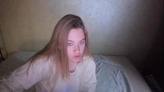 Image 3 of fluffyyummybuns Stream on Chaturbate on 1 month ago