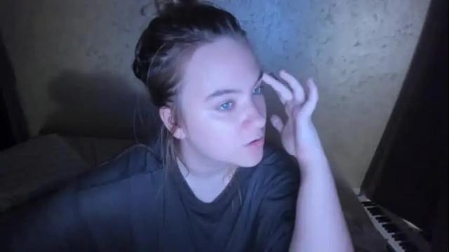 Image 10 of fluffyyummybuns Stream on Chaturbate on 18 days ago