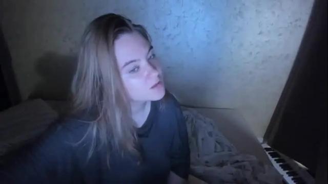 Image 3 of fluffyyummybuns Stream on Chaturbate on 18 days ago