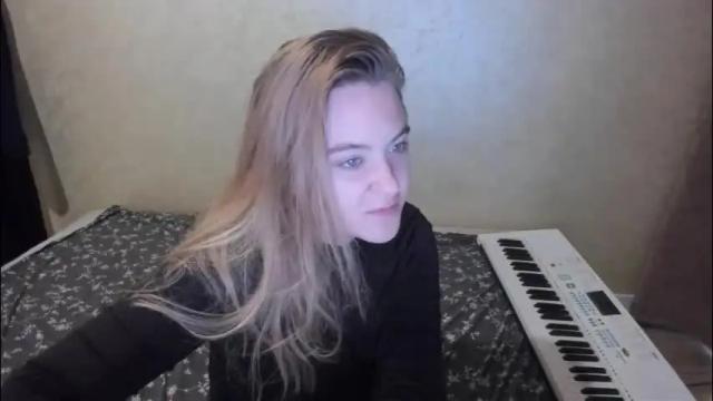 Image 11 of fluffyyummybuns Stream on Chaturbate on 3 days ago