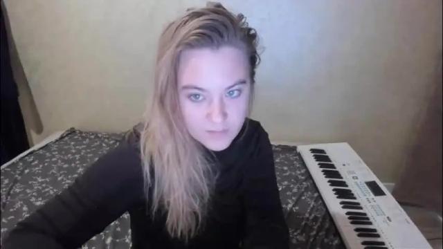 Image 3 of fluffyyummybuns Stream on Chaturbate on 3 days ago