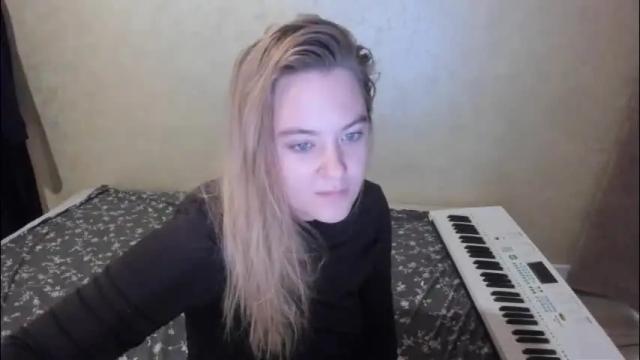 Image 4 of fluffyyummybuns Stream on Chaturbate on 3 days ago