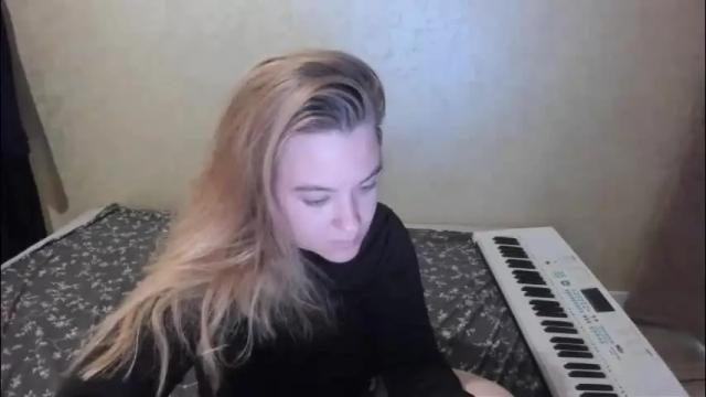 Image 8 of fluffyyummybuns Stream on Chaturbate on 3 days ago