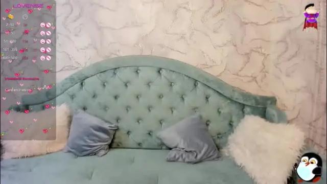 Image 4 of flufyfoxx Stream on Chaturbate on 1 month ago