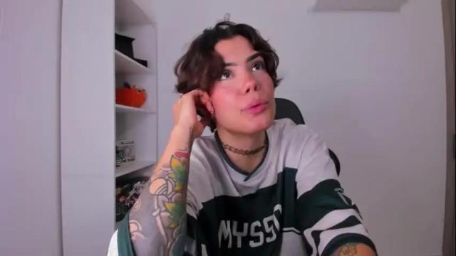 Image 6 of fly2day Stream on Chaturbate on 8 months ago