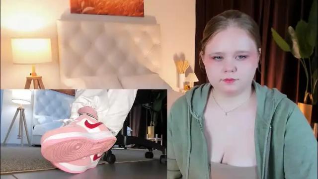 Thumbnail 1, footfetish_baby's Stream at Chaturbate, 2 months ago