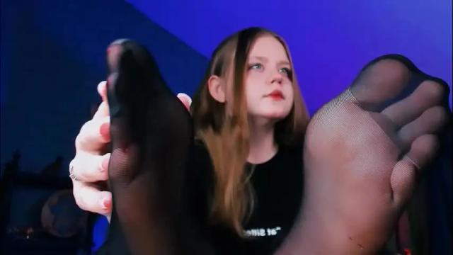 Image 12 of footfetish_baby Stream on Chaturbate on 1 month ago