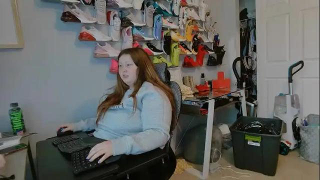 Image 7 of footiepajamas95 Stream on Chaturbate on 15 months ago