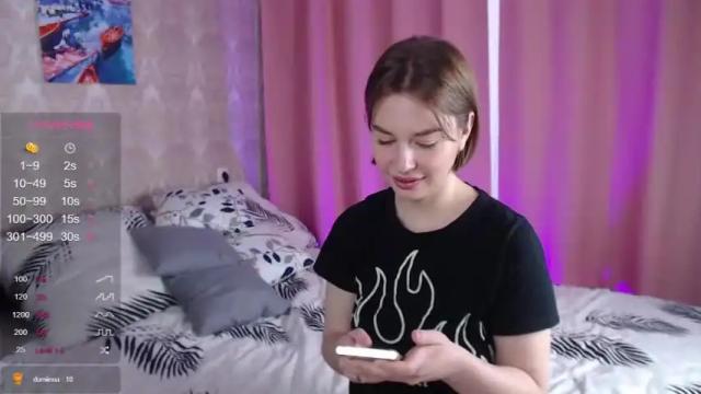 Image 12 of foreversmileme Stream on Chaturbate on 15 months ago