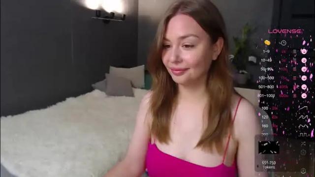 Image 3 of foreversmileme Stream on Chaturbate on 4 months ago