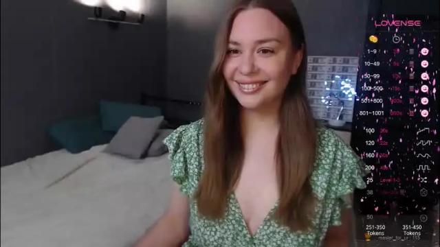 Image 3 of foreversmileme Stream on Chaturbate on 1 month ago