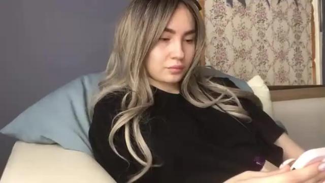 Image 6 of fourtunet Stream on Chaturbate on 13 months ago