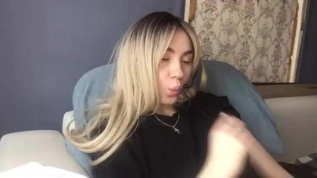 Image 12 of fourtunet Stream on Chaturbate on 19 months ago