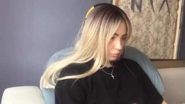 Image 2 of fourtunet Stream on Chaturbate on 19 months ago