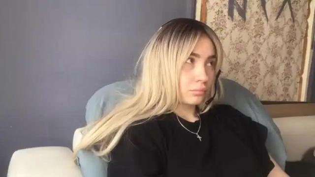 Image 8 of fourtunet Stream on Chaturbate on 19 months ago