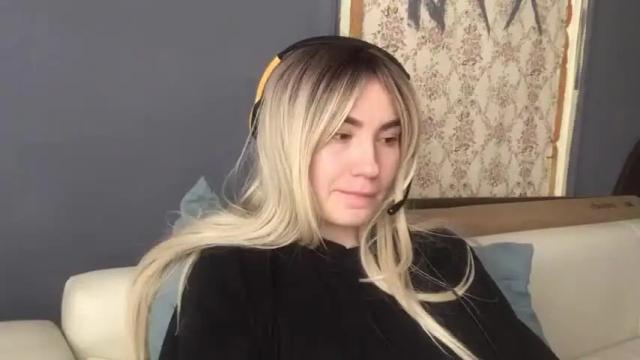 Image 10 of fourtunet Stream on Chaturbate on 21 months ago